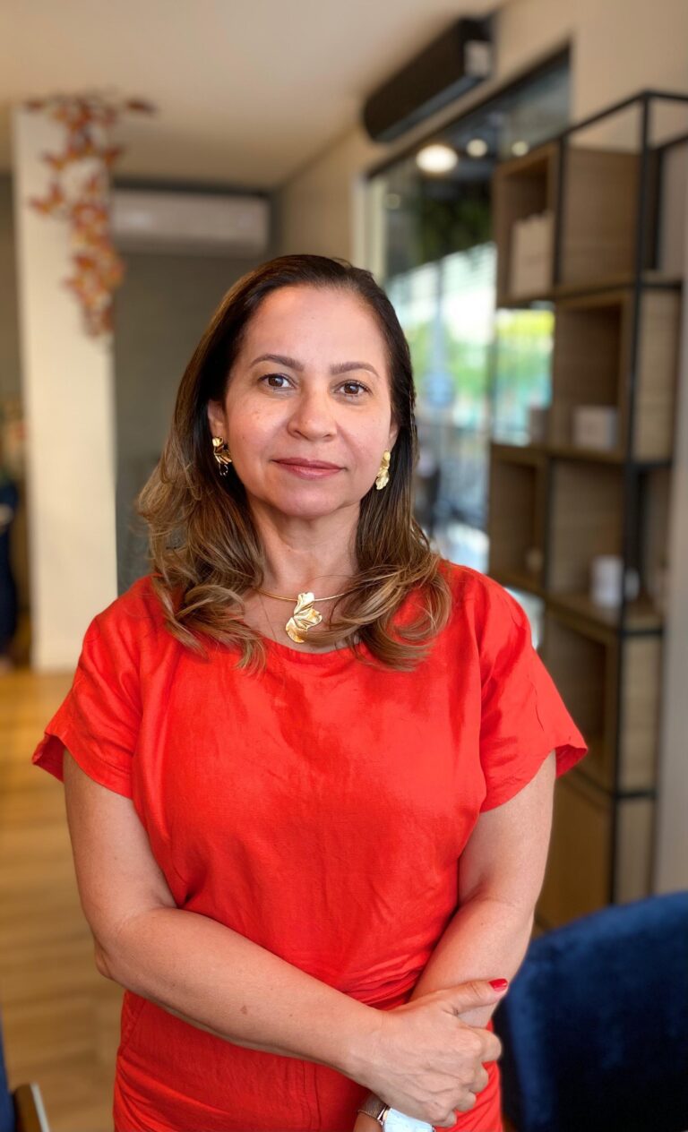 Claudia Regina de Andrade Arrais Rosa