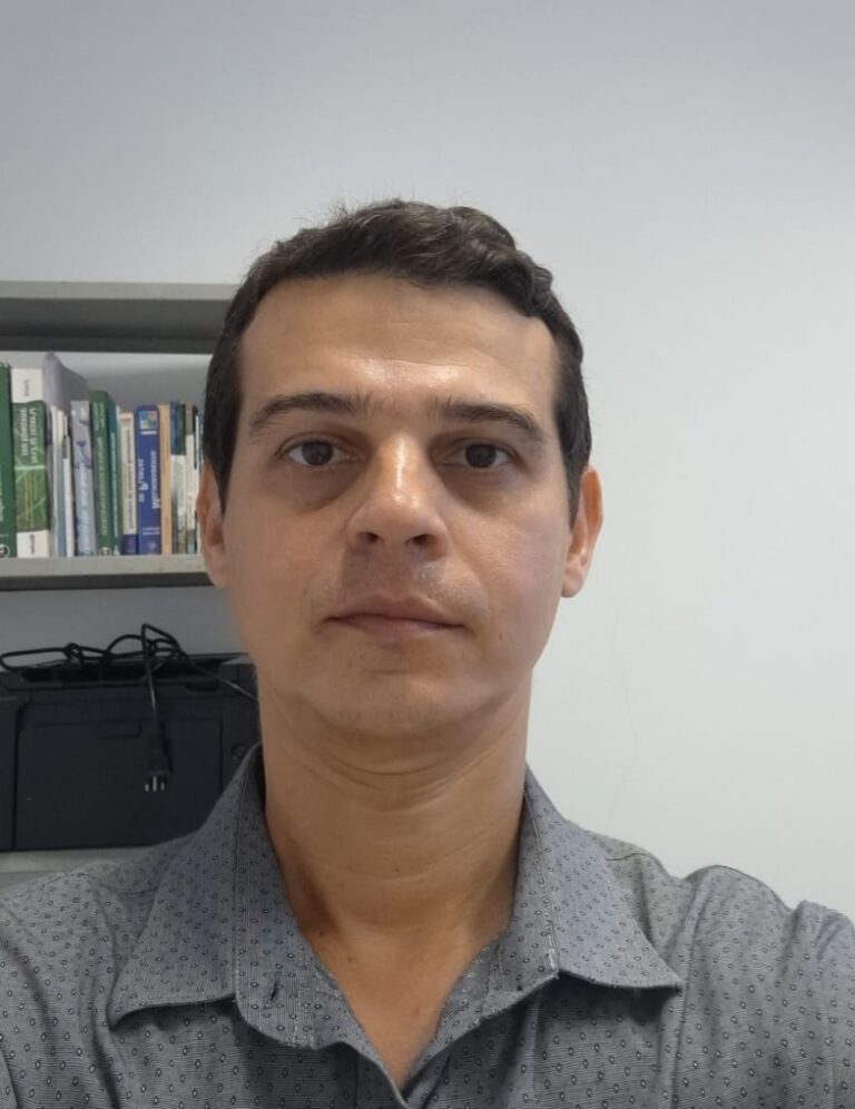 VICTOR MOUZINHO SPINELLI
